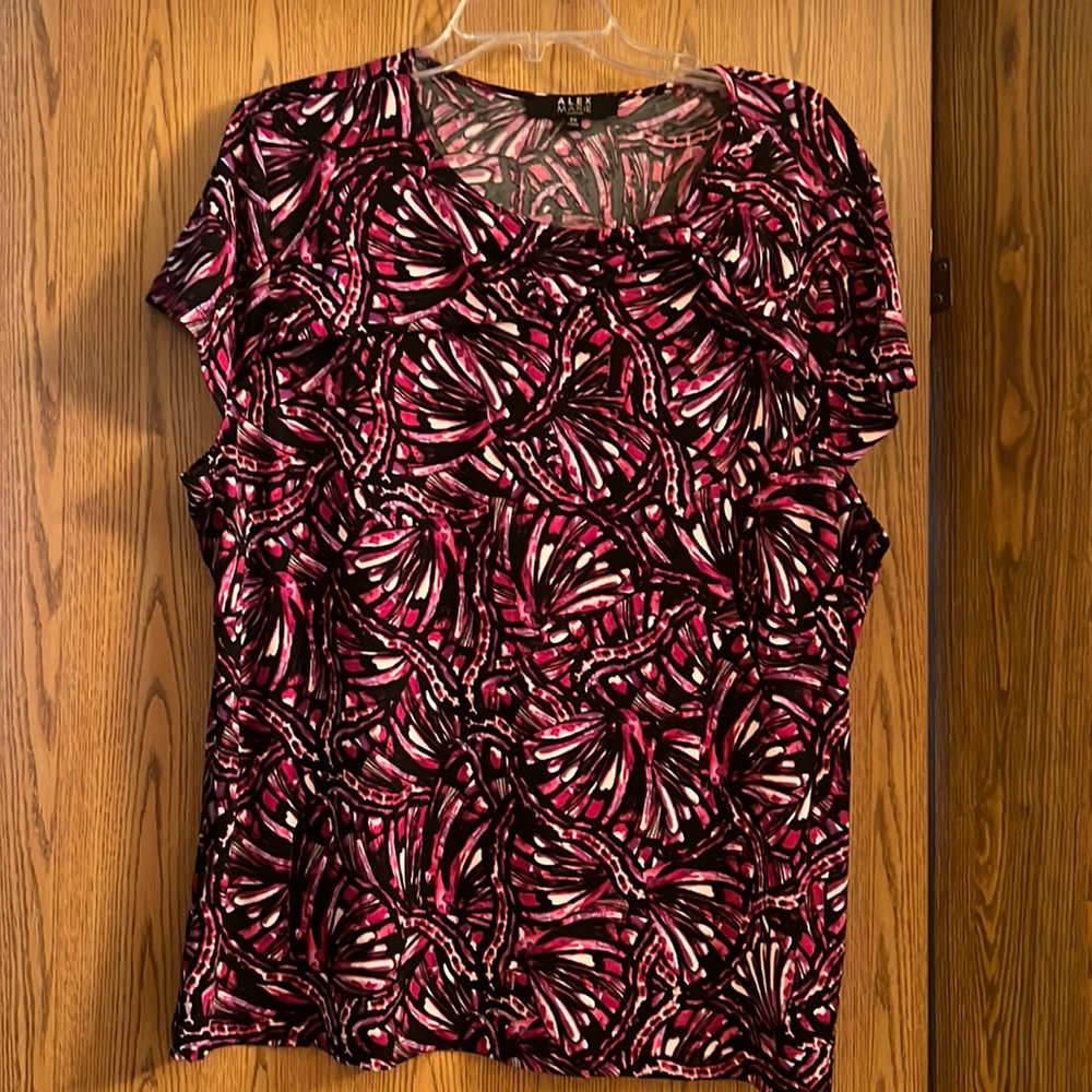 Alex Marie Size: 2X black, purple shirt sleeve blouse used